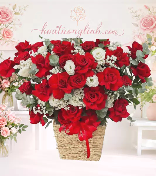 Giỏ hoa hồng đỏ lisianthus trắng giỏ đan cói
