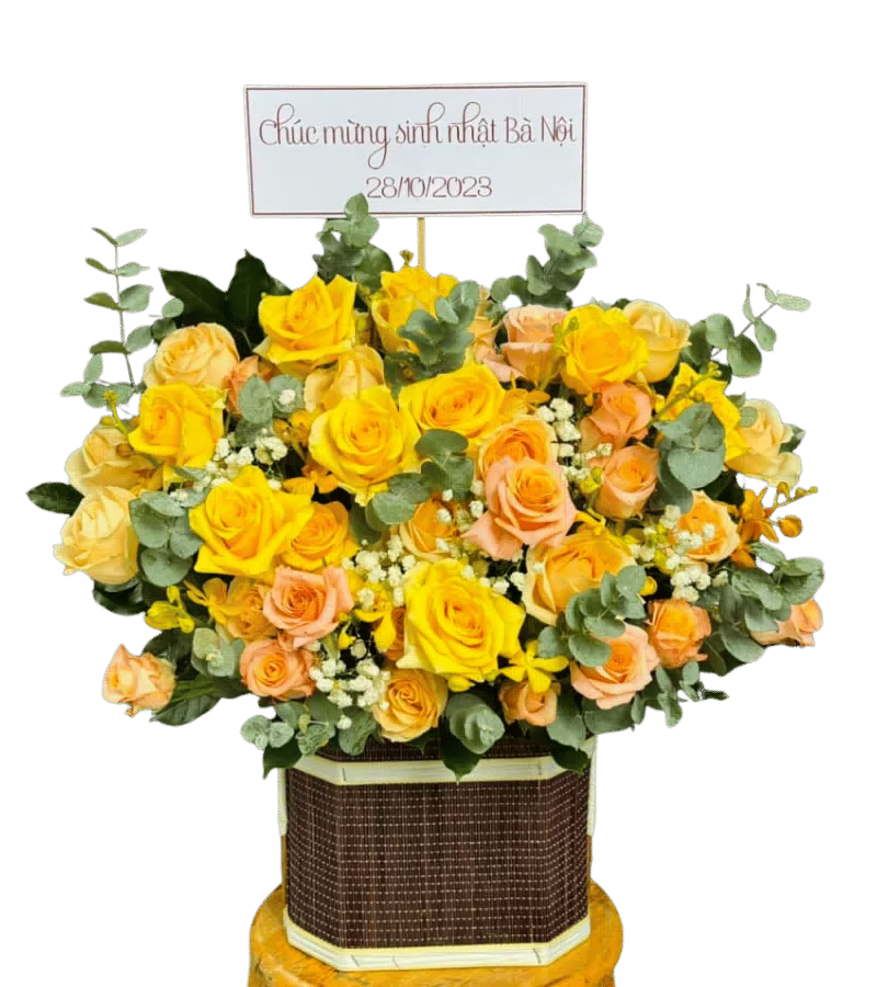 Giỏ hoa hồng vàng cam sinh nhật bà