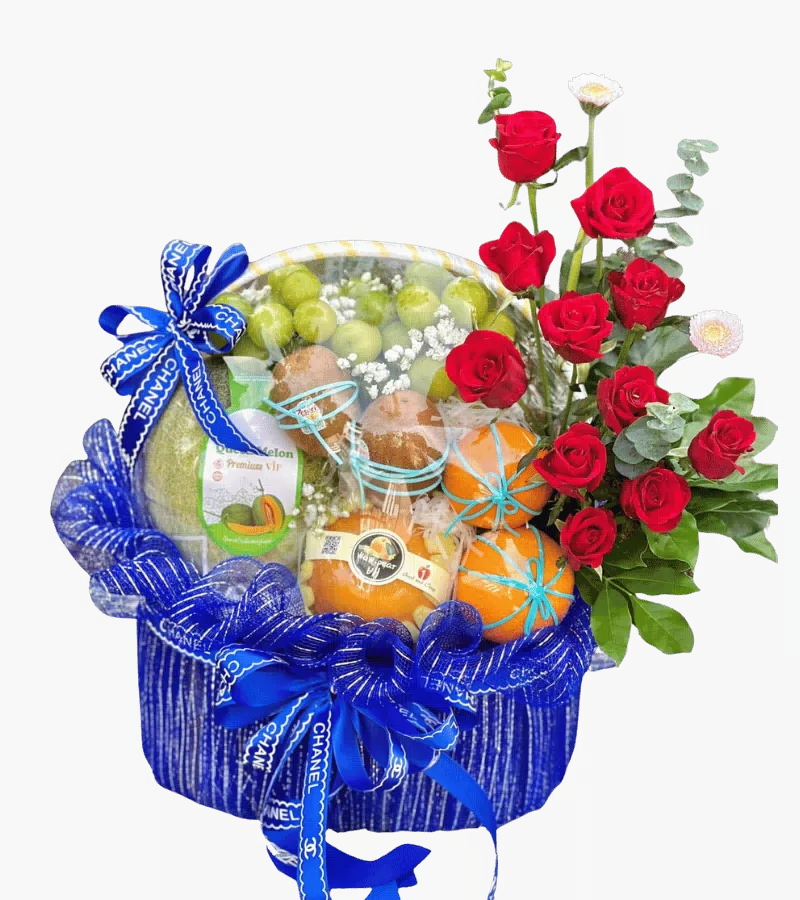 Giỏ trái cây kèm hoa hồng đỏ 2