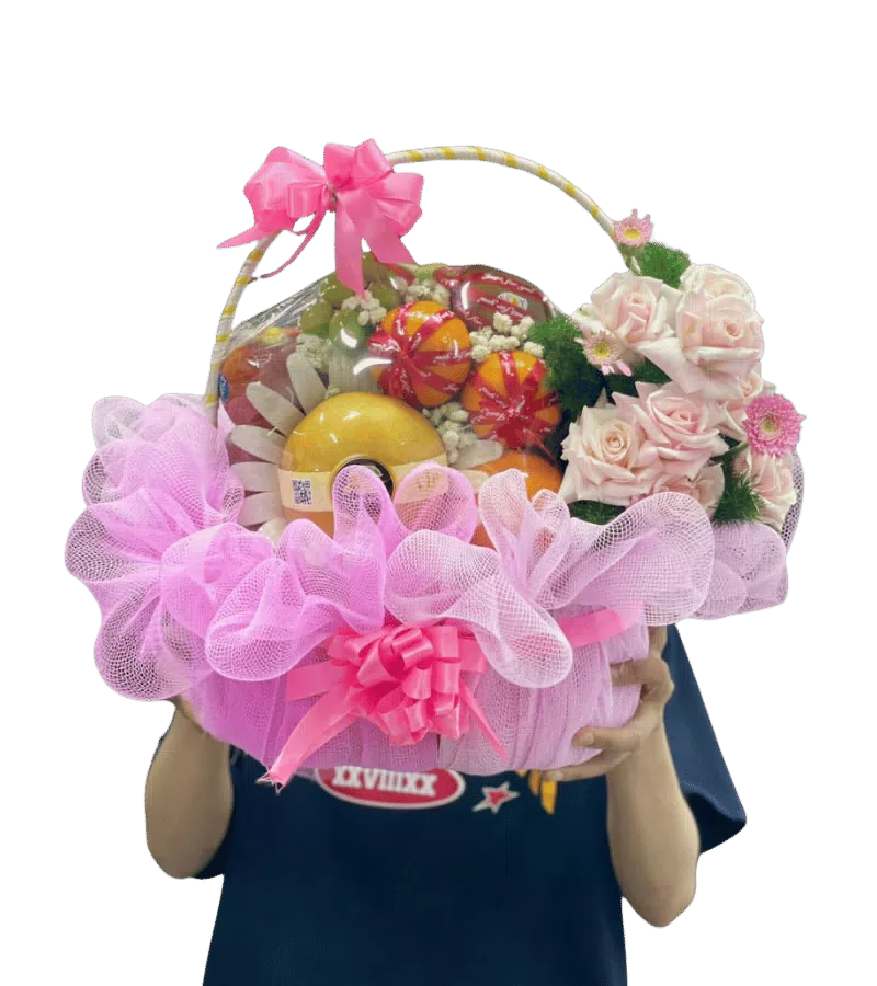 Giỏ trái cây kèm hoa hồng trắng hồng 3