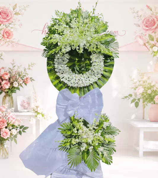 Vòng hoa chia buồn tone trắng có chân đế
